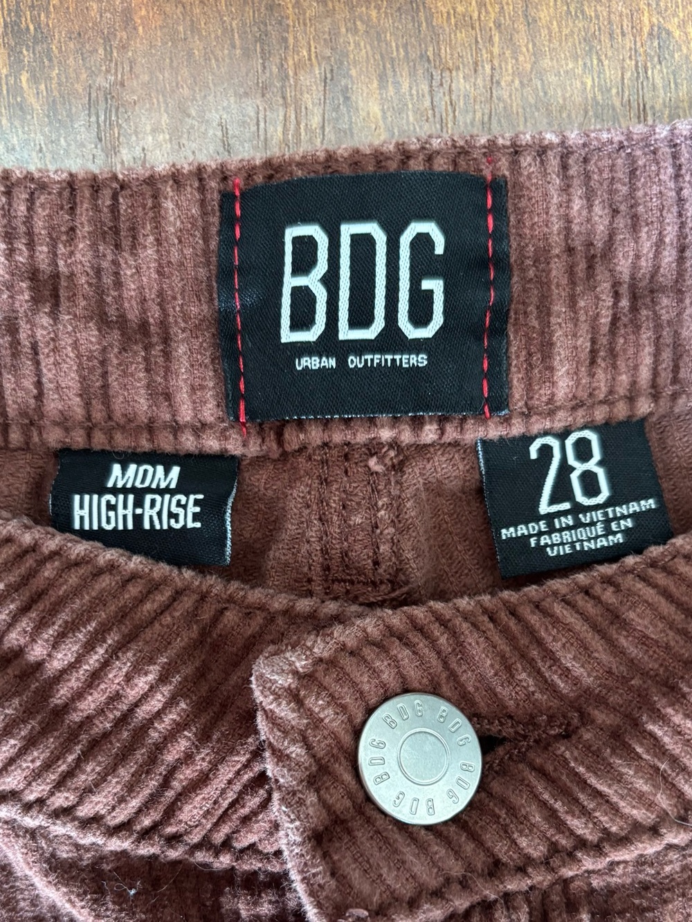 BDG Corduroy pants in brown - Picture 3 of 3